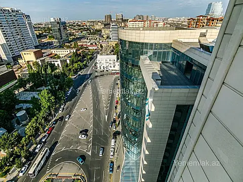 Satılır 3 otaqlı yeni tikili 136 m²