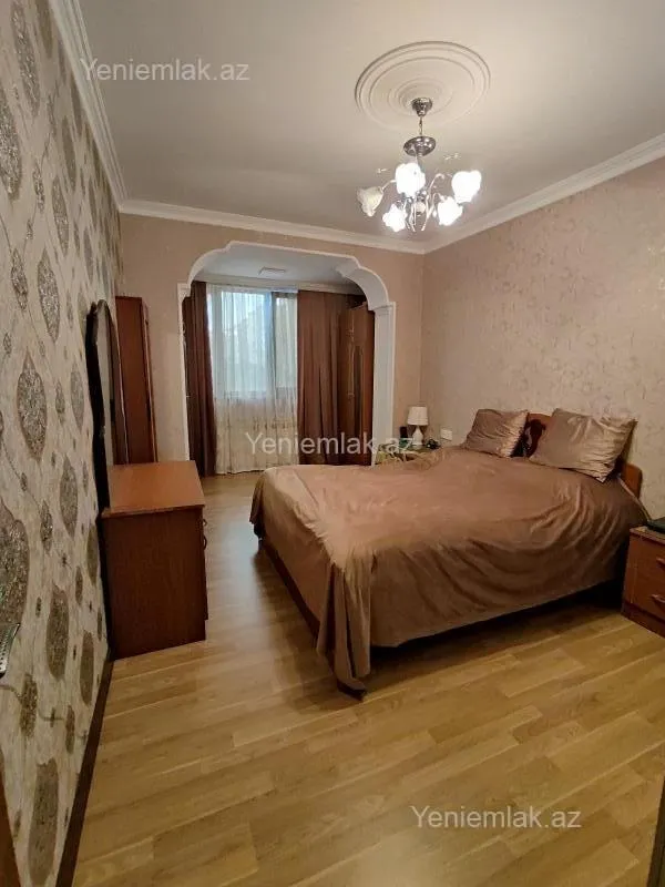 Satılır 3 otaqlı köhnə tikili 70 m²