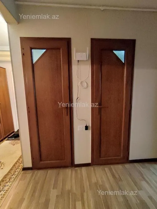 Satılır 3 otaqlı köhnə tikili 70 m²
