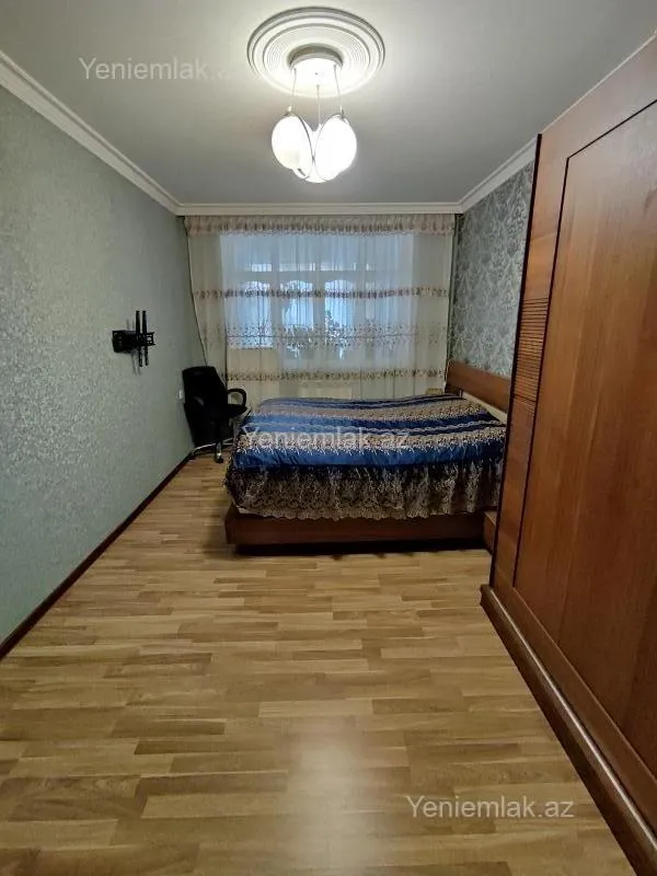 Satılır 3 otaqlı köhnə tikili 70 m²