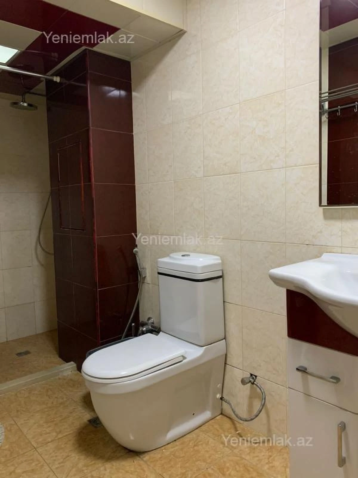 Satılır 2 otaqlı köhnə tikili 60 m²