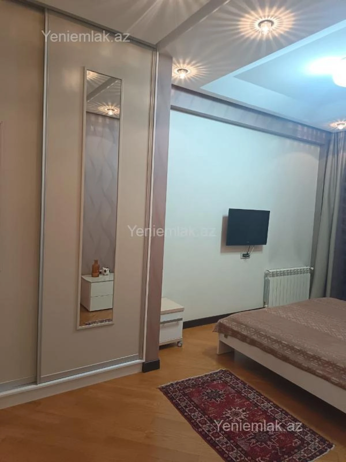 Satılır 3 otaqlı yeni tikili 135 m²