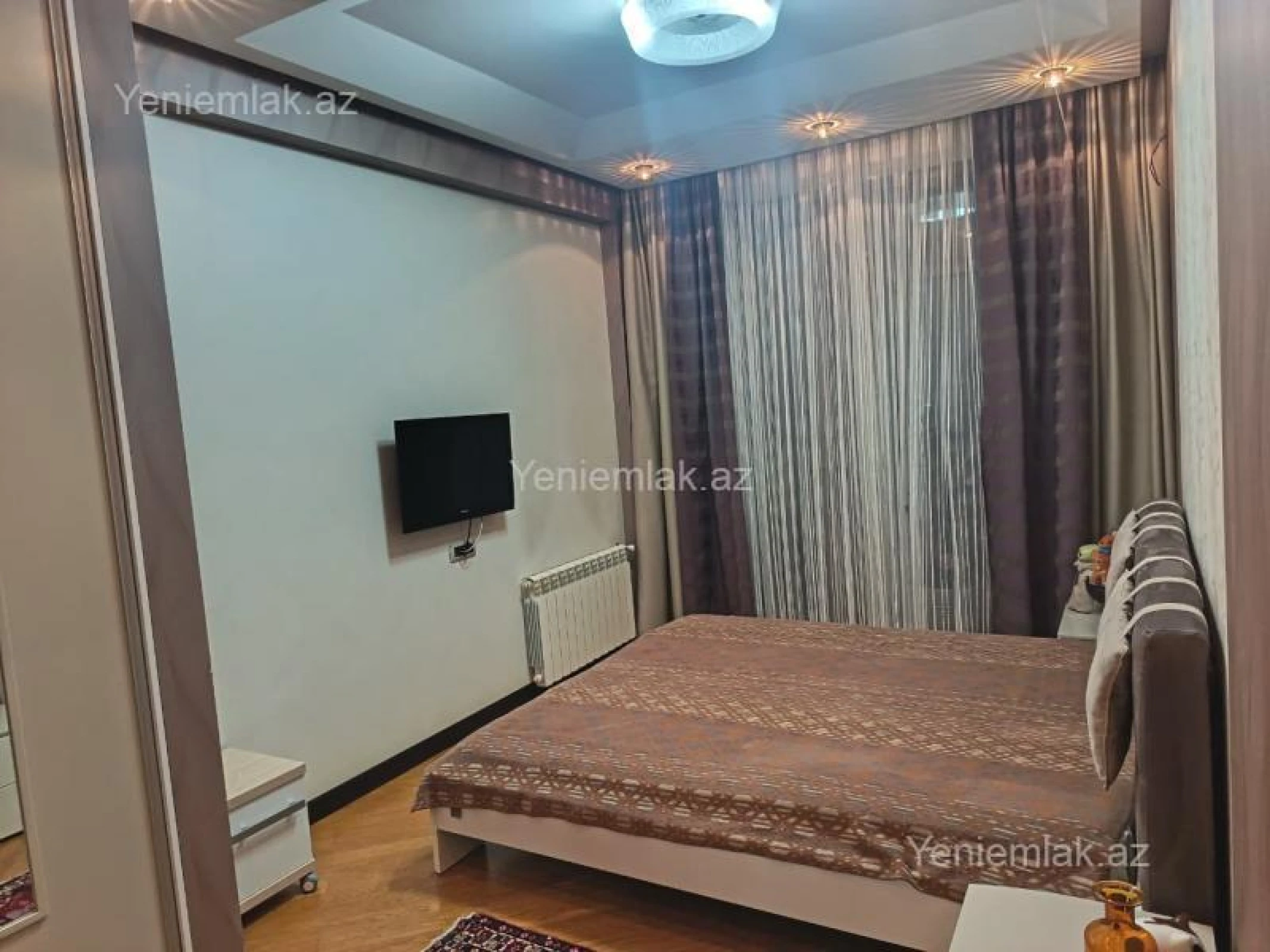 Satılır 3 otaqlı yeni tikili 135 m²