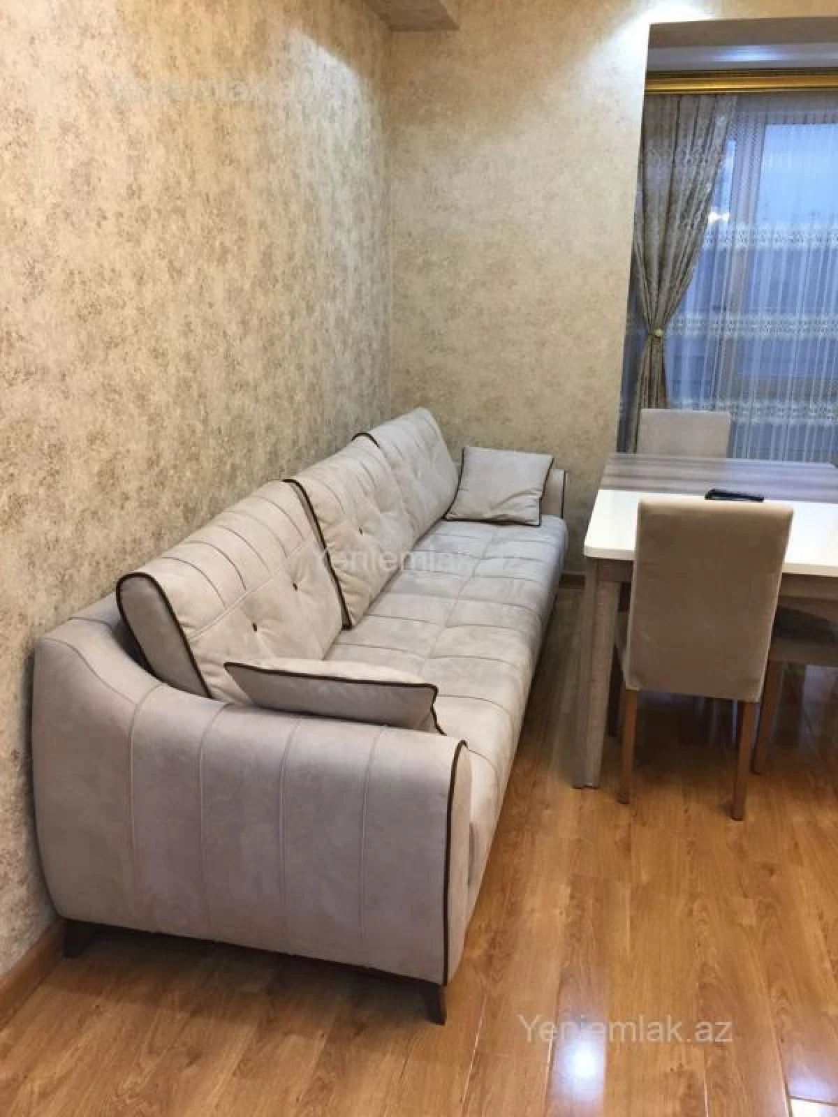 Satılır 2 otaqlı yeni tikili 60 m²