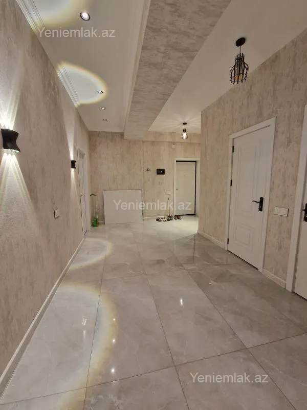 Satılır 3 otaqlı yeni tikili 107 m²