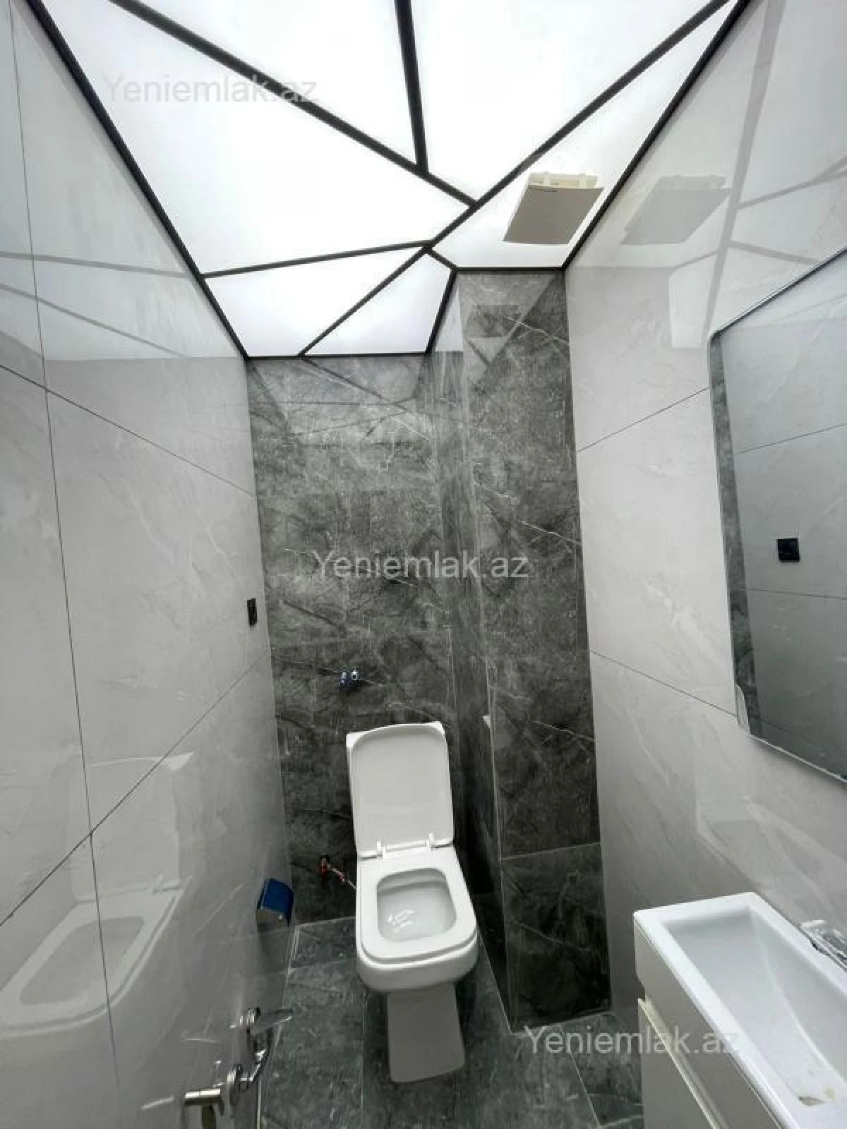 Satılır 3 otaqlı yeni tikili 82 m²