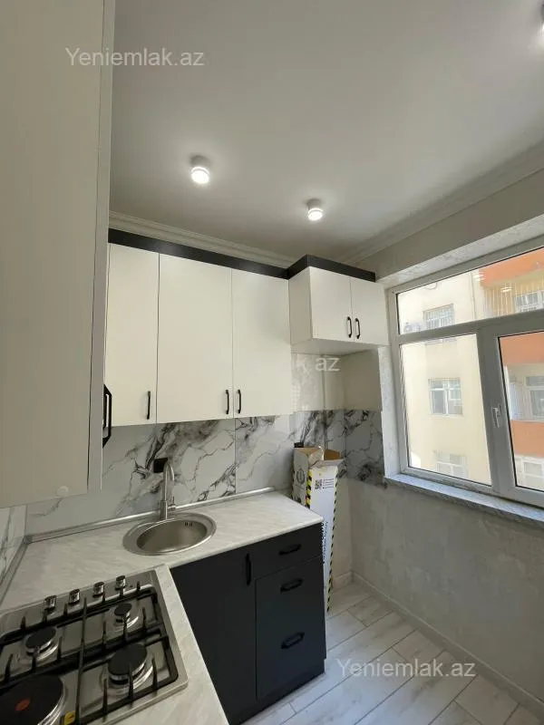 Satılır 3 otaqlı yeni tikili 82 m²