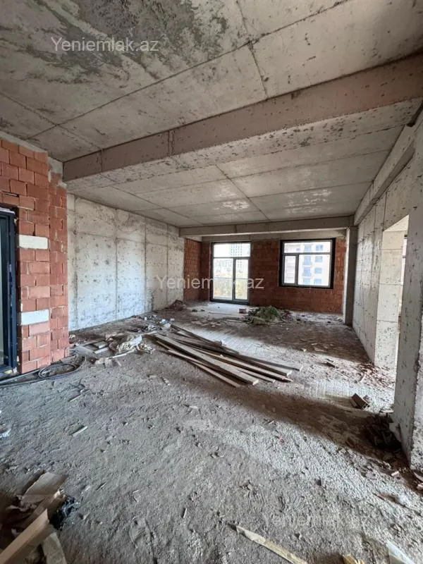 Satılır 4 otaqlı yeni tikili 143 m²