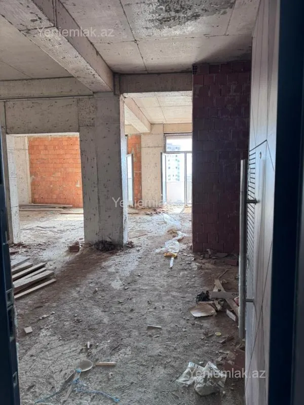 Satılır 4 otaqlı yeni tikili 143 m²