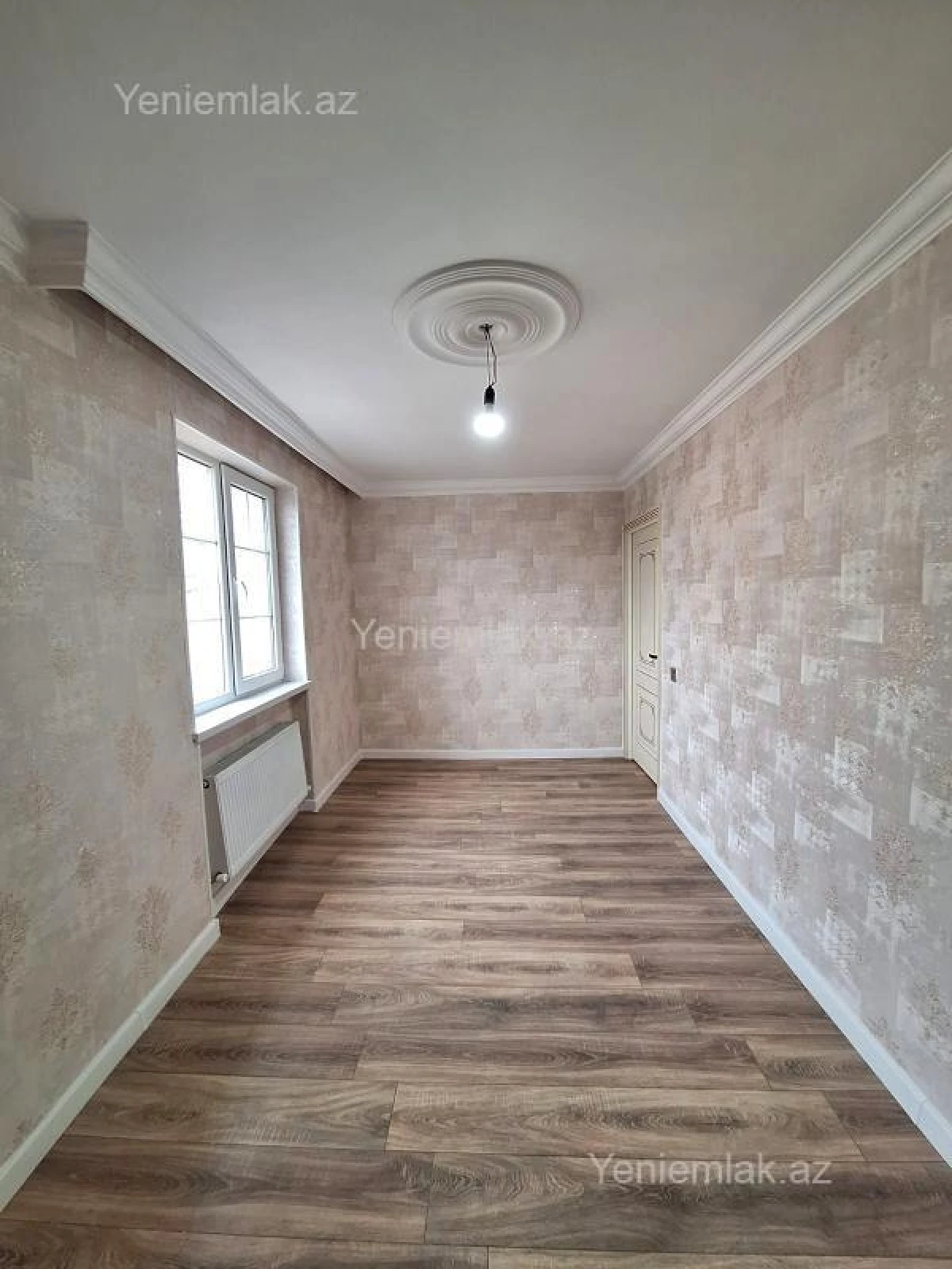 Satılır 2 otaqlı köhnə tikili 50 m²