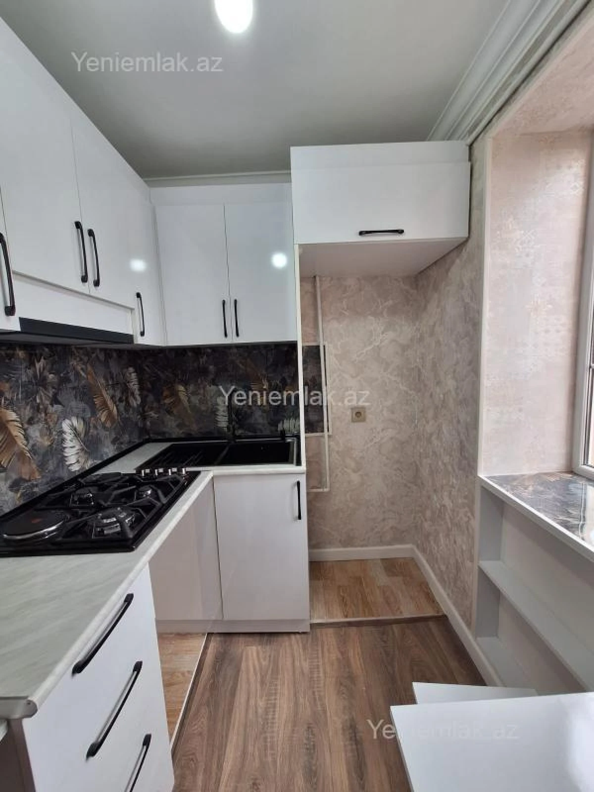 Satılır 2 otaqlı köhnə tikili 50 m²