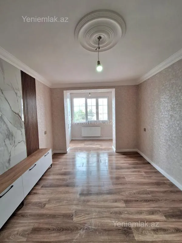 Satılır 2 otaqlı köhnə tikili 50 m²