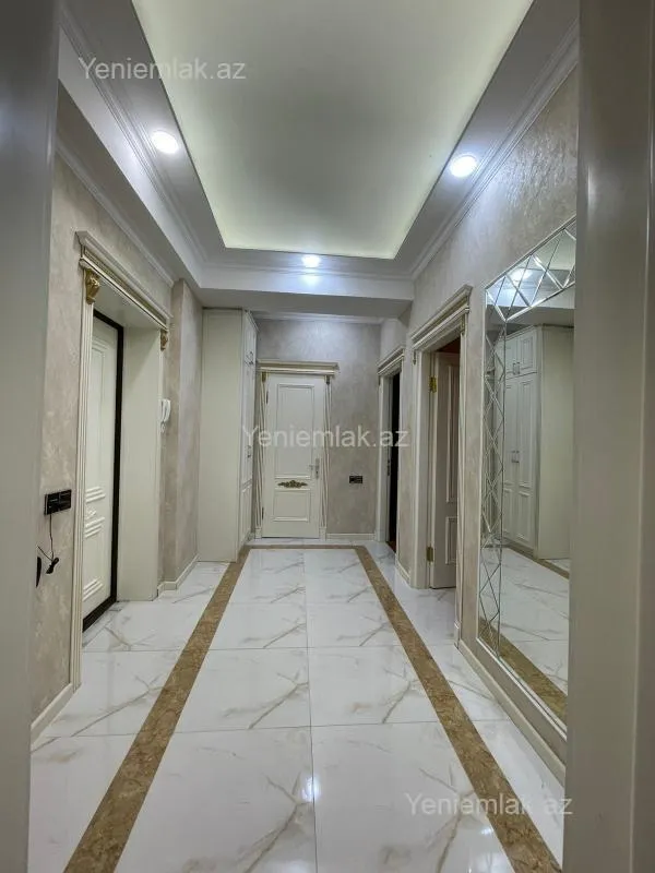 Satılır 2 otaqlı yeni tikili 110 m²