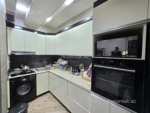 Satılır 3 otaqlı yeni tikili 79 m²