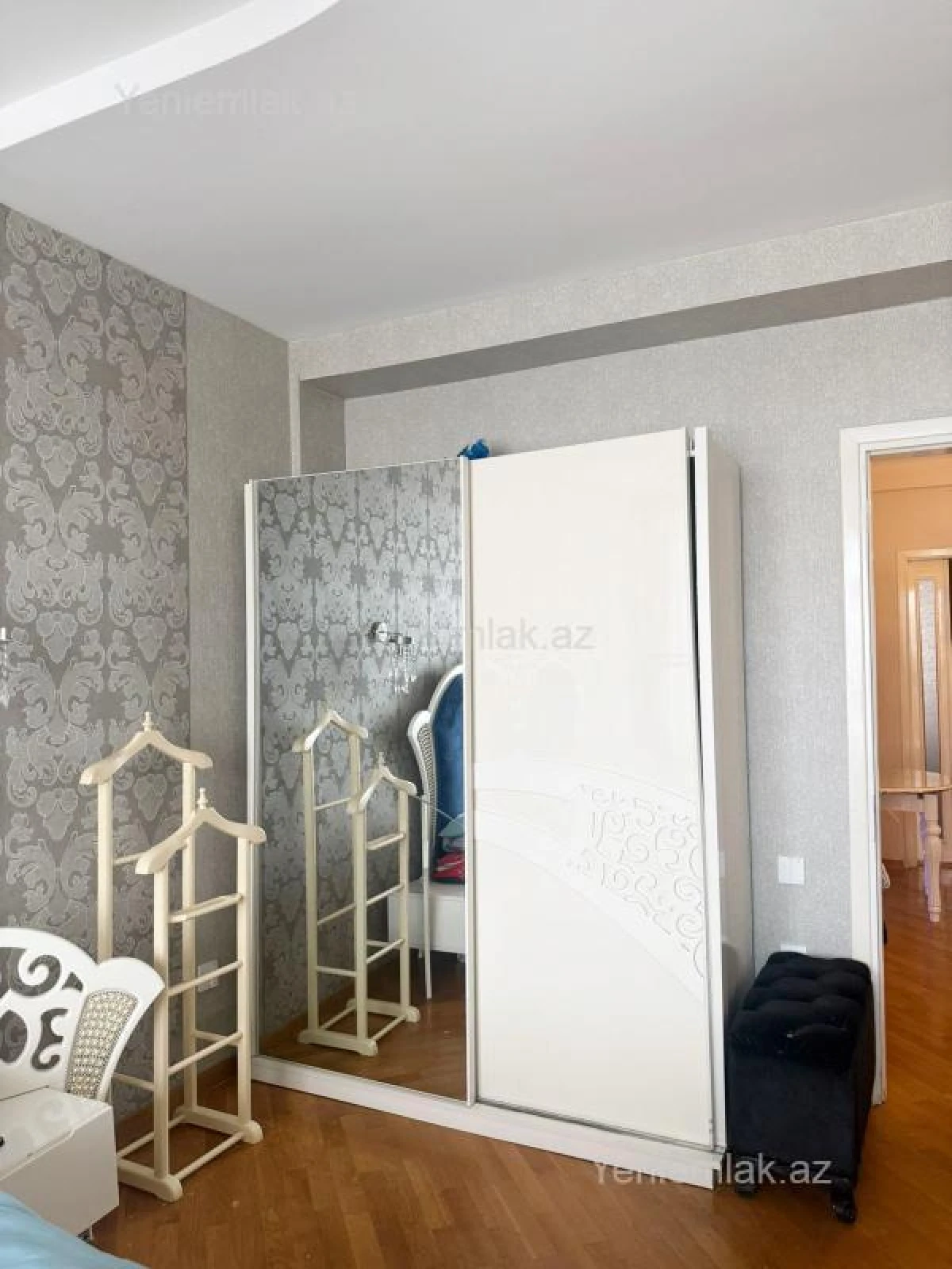 Satılır 3 otaqlı yeni tikili 90 m²