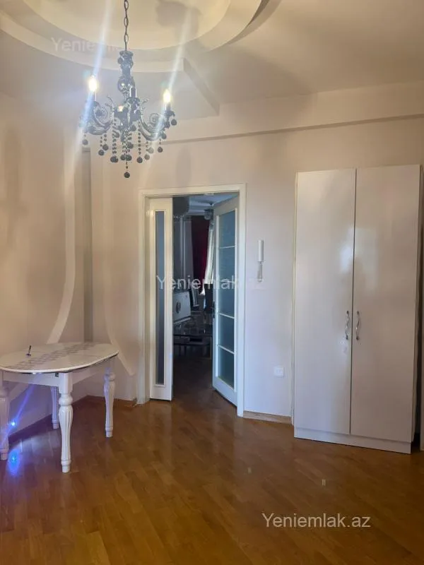 Satılır 3 otaqlı yeni tikili 90 m²