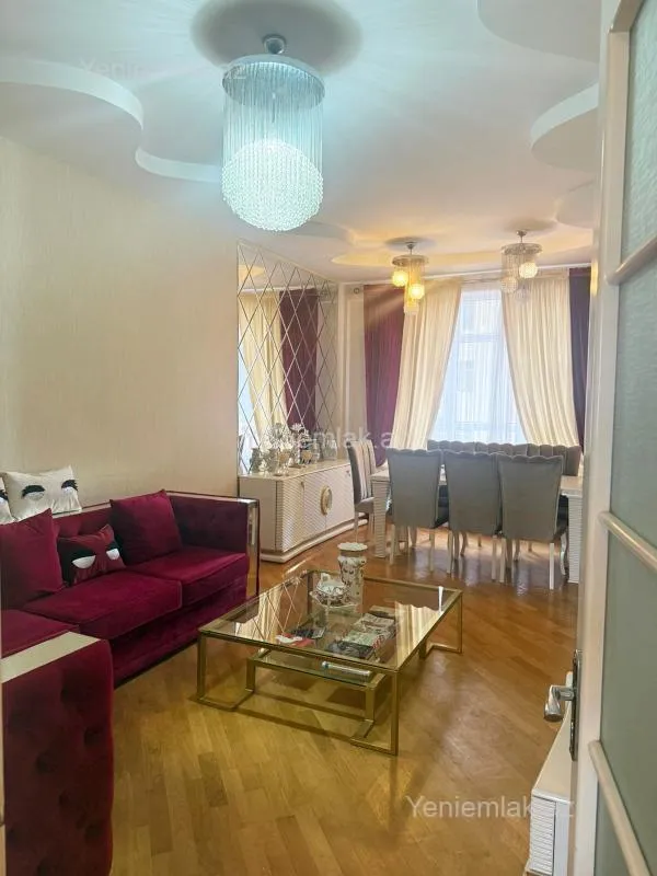 Satılır 3 otaqlı yeni tikili 90 m²