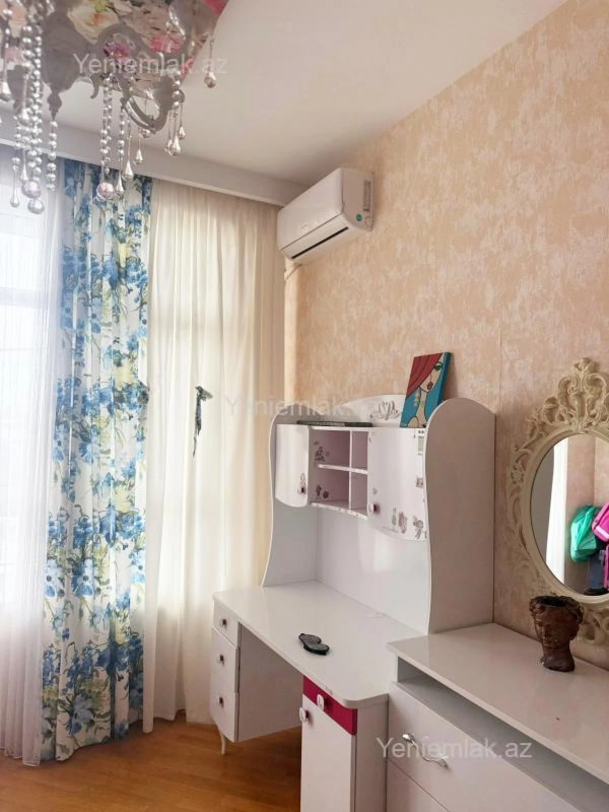 Satılır 3 otaqlı yeni tikili 90 m²