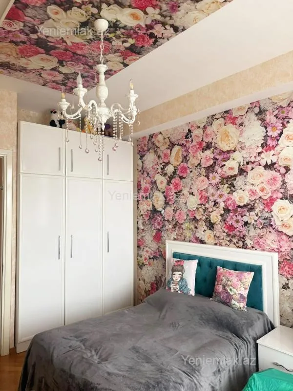 Satılır 3 otaqlı yeni tikili 90 m²