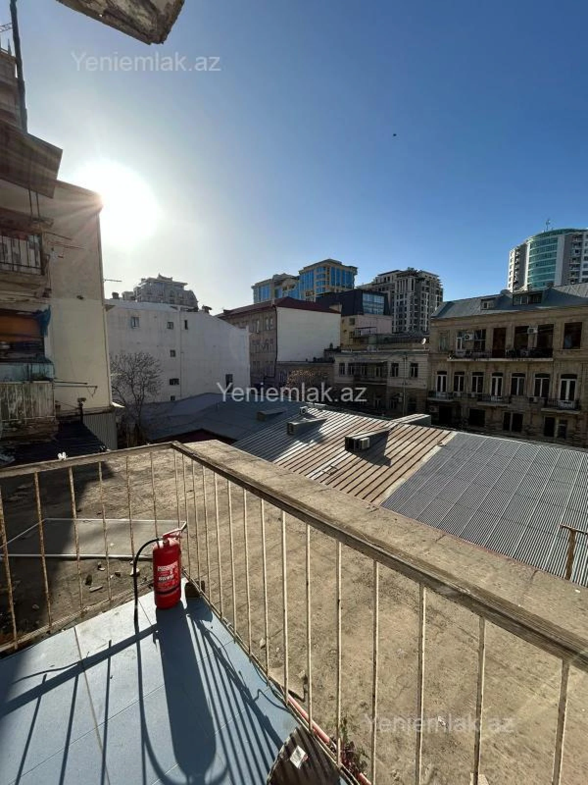 Satılır 3 otaqlı köhnə tikili 72 m²