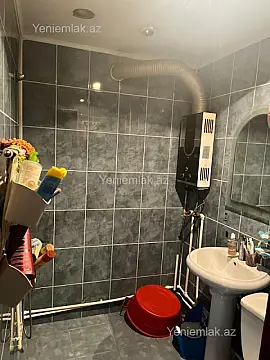 Satılır 2 otaqlı köhnə tikili 48 m²