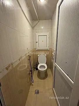 Satılır 2 otaqlı köhnə tikili 65 m²