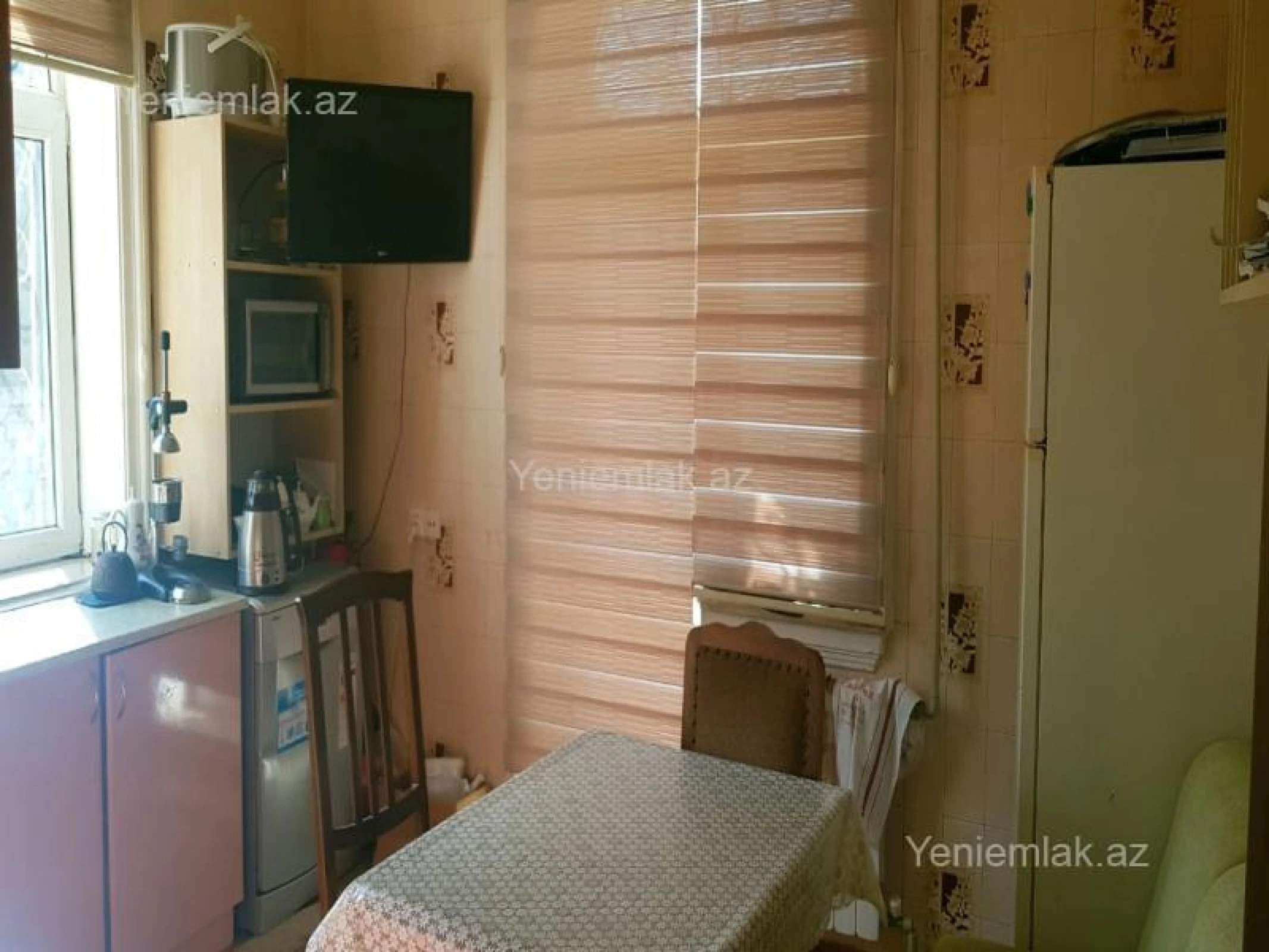 Satılır 6 otaqlı həyət evi 220 m²