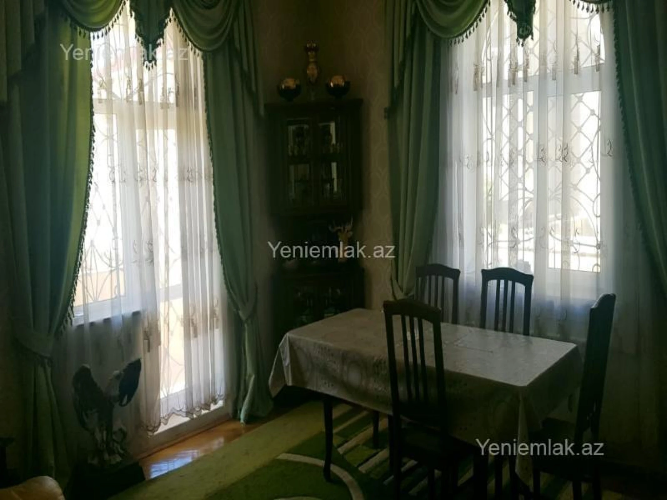 Satılır 6 otaqlı həyət evi 220 m²