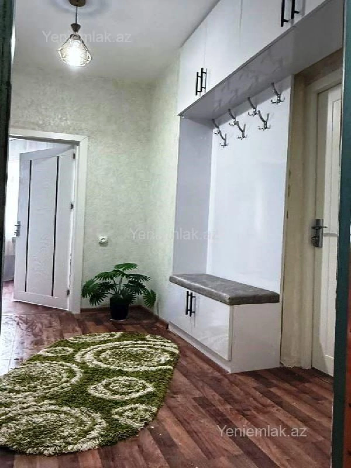 Satılır 2 otaqlı köhnə tikili 45 m²