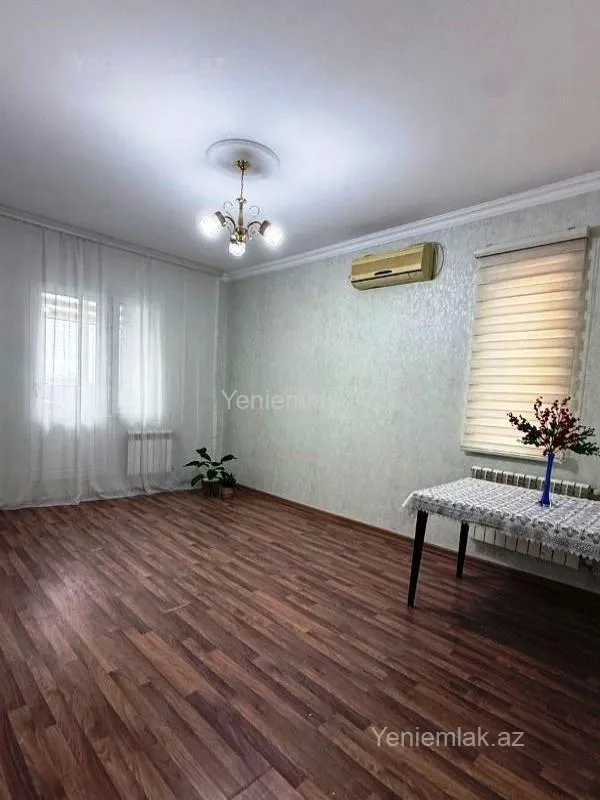 Satılır 2 otaqlı köhnə tikili 45 m²