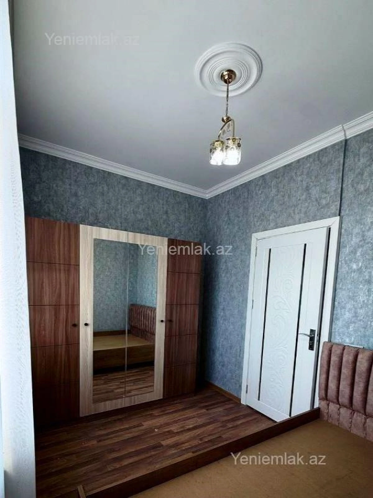 Satılır 2 otaqlı köhnə tikili 45 m²