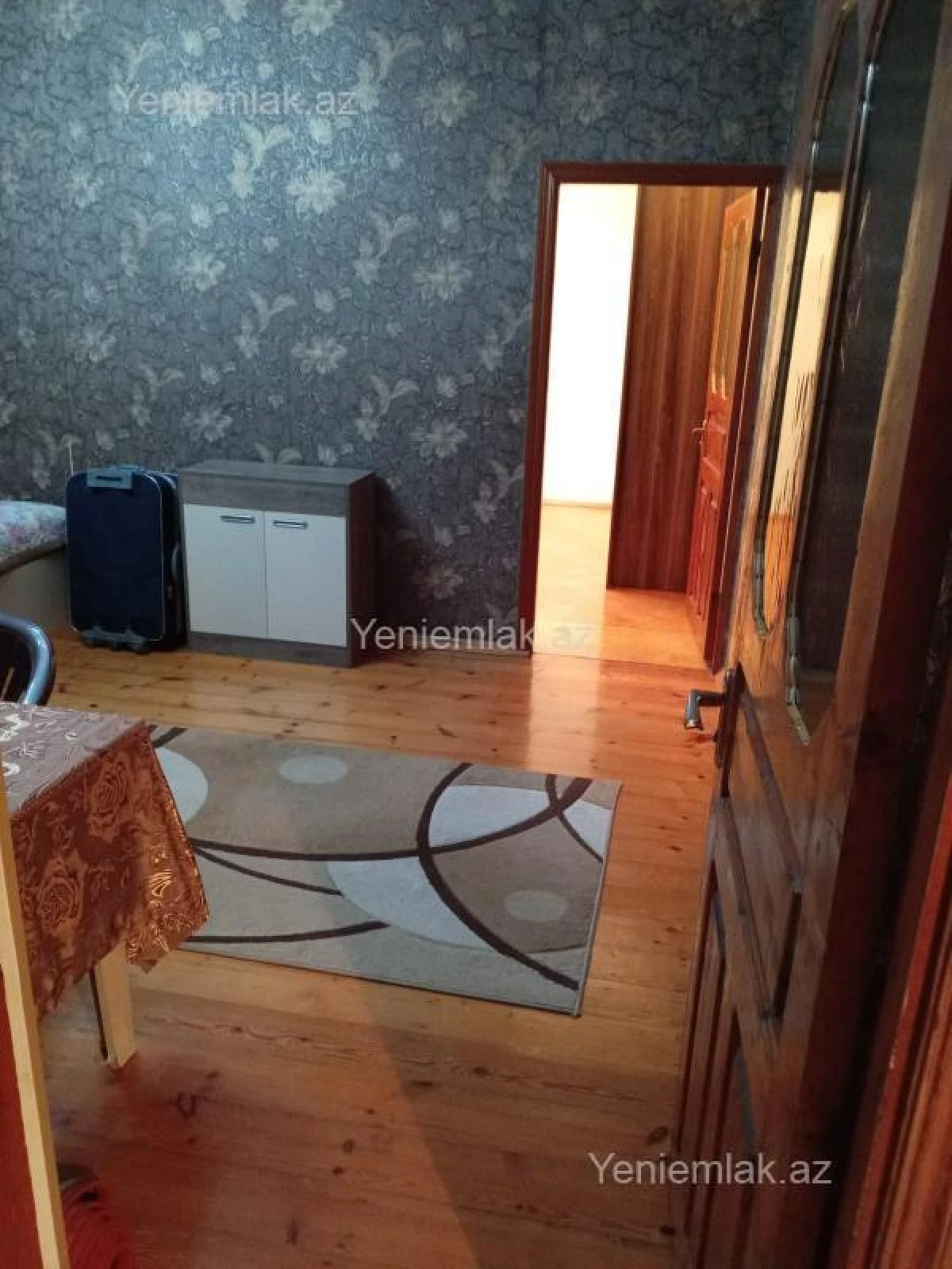 Satılır 4 otaqlı köhnə tikili 100 m²