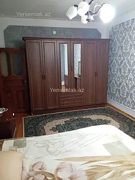 Satılır 4 otaqlı köhnə tikili 100 m²