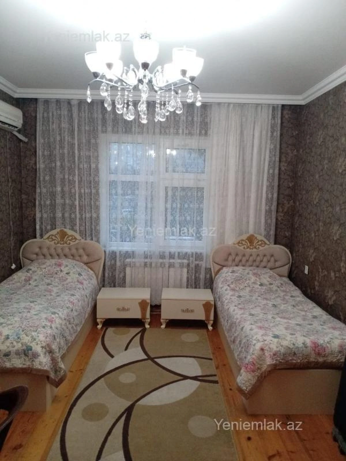 Satılır 4 otaqlı köhnə tikili 100 m²