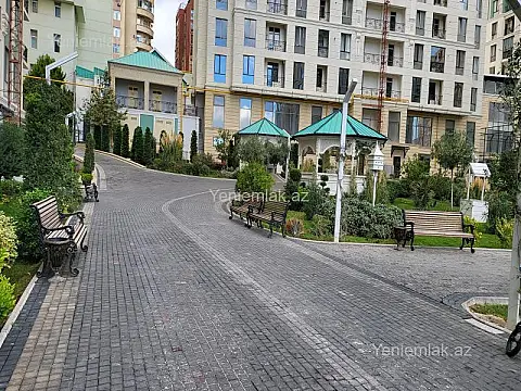 Satılır 3 otaqlı yeni tikili 140 m²
