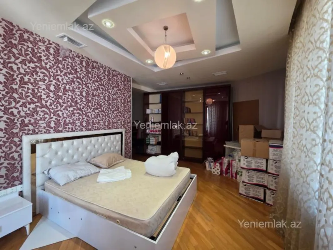 Satılır 7 otaqlı yeni tikili 350 m²