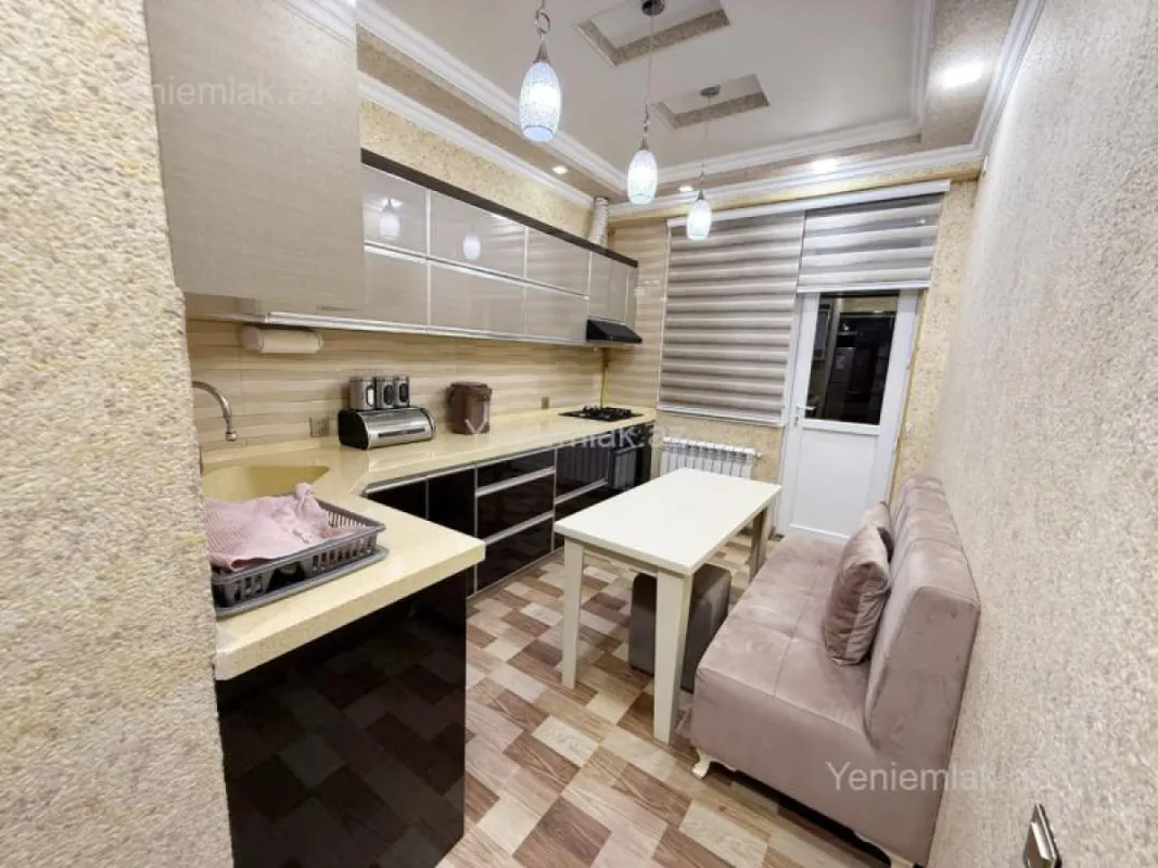 Satılır 2 otaqlı yeni tikili 88 m²