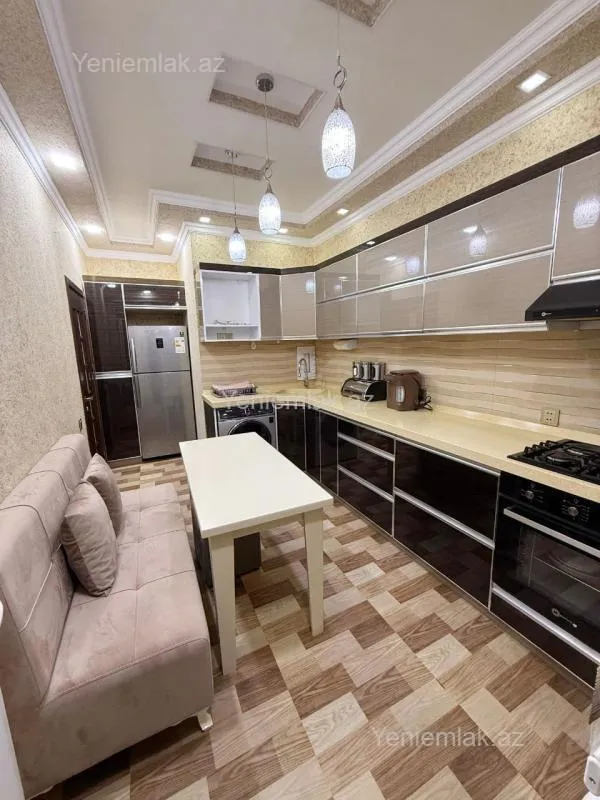 Satılır 2 otaqlı yeni tikili 88 m²