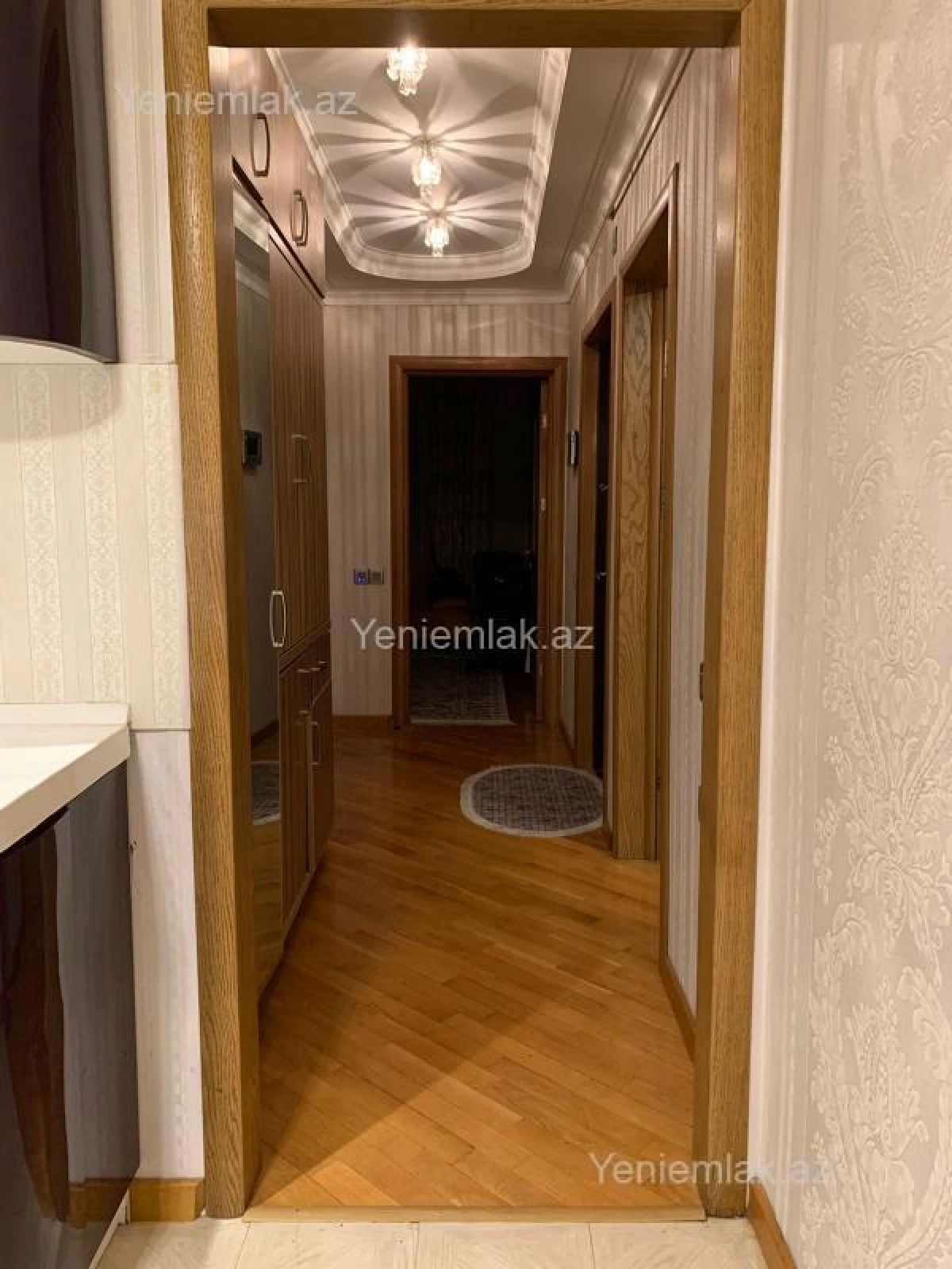 Satılır 2 otaqlı köhnə tikili 60 m²