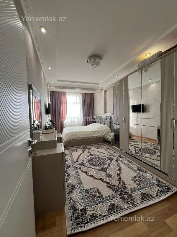 Satılır 2 otaqlı yeni tikili 65 m²