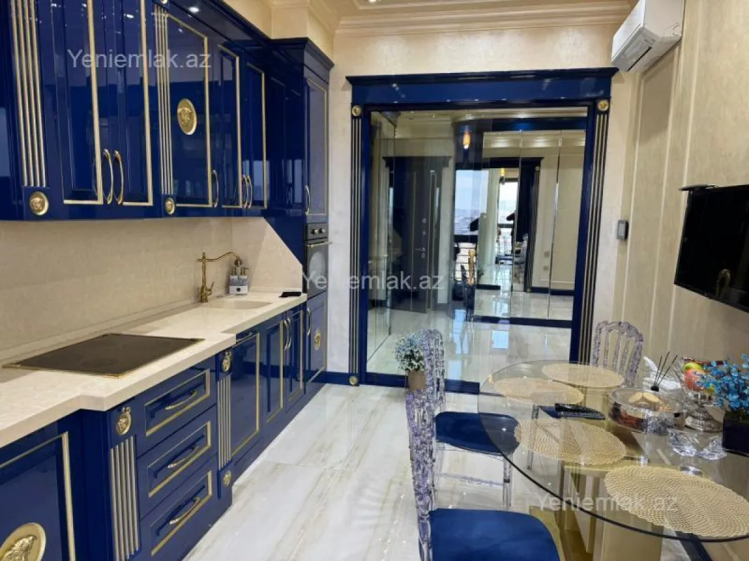 Satılır 3 otaqlı yeni tikili 120 m²