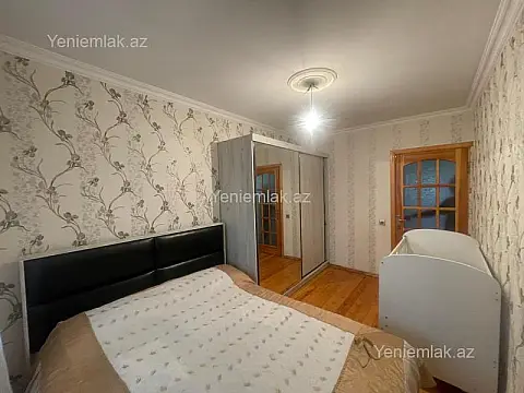 Satılır 3 otaqlı köhnə tikili 70 m²