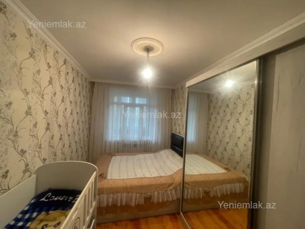 Satılır 3 otaqlı köhnə tikili 70 m²