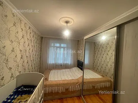 Satılır 3 otaqlı köhnə tikili 70 m²