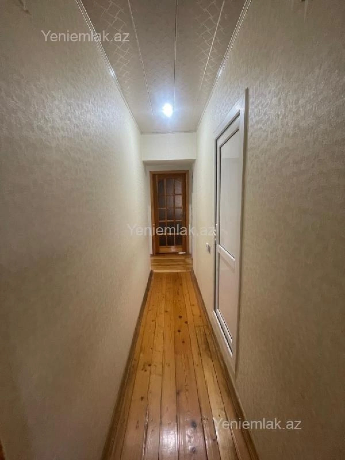 Satılır 3 otaqlı köhnə tikili 70 m²