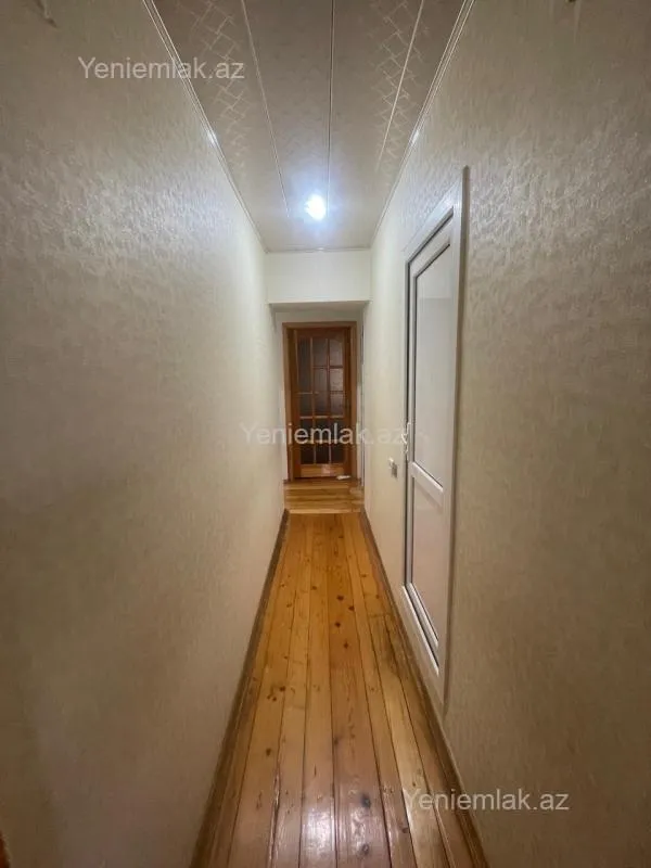 Satılır 3 otaqlı köhnə tikili 70 m²