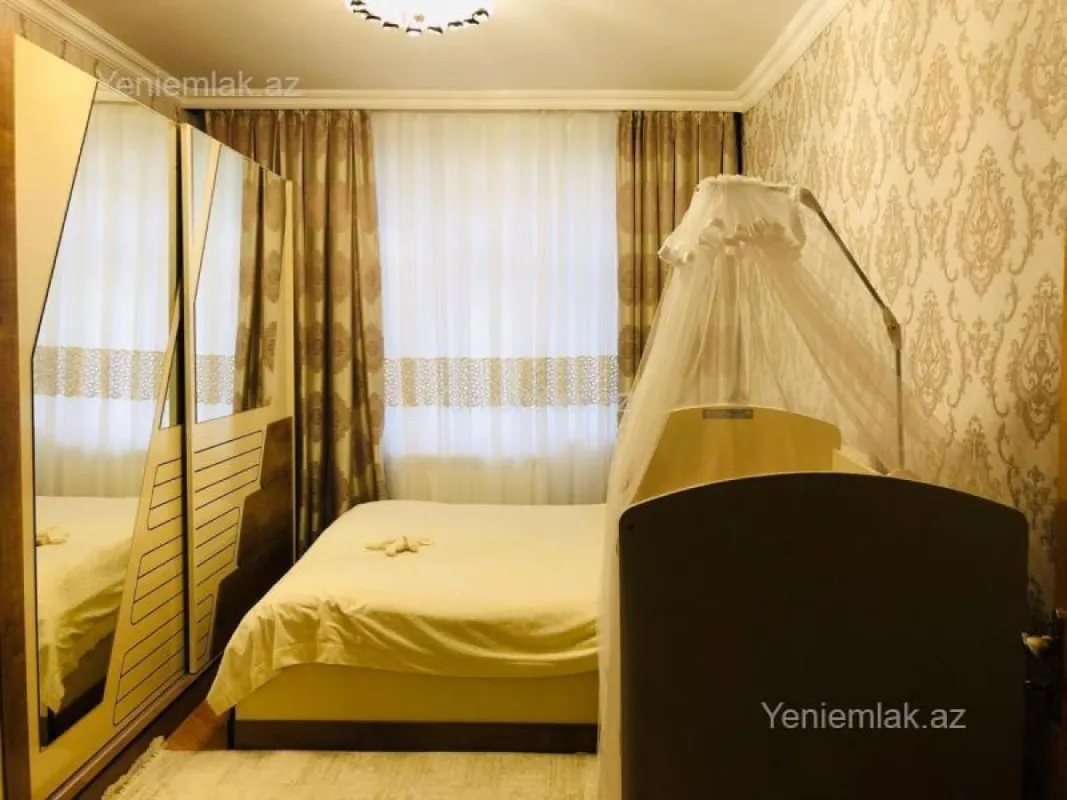 Satılır 3 otaqlı köhnə tikili 68 m²