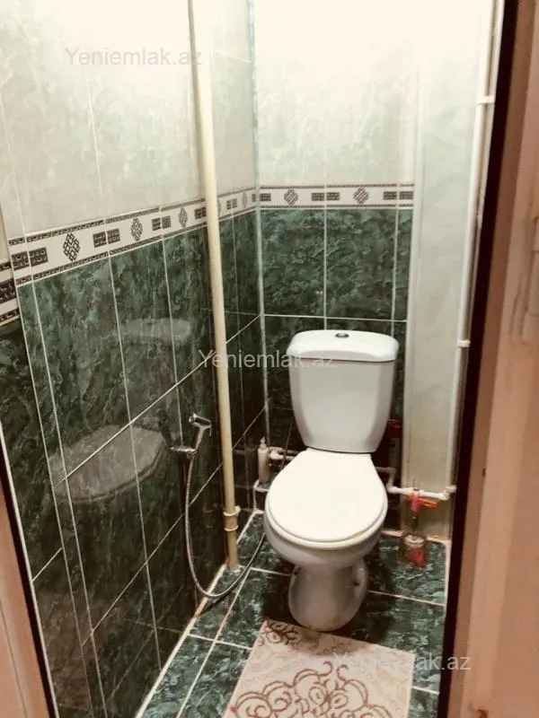 Satılır 3 otaqlı köhnə tikili 68 m²