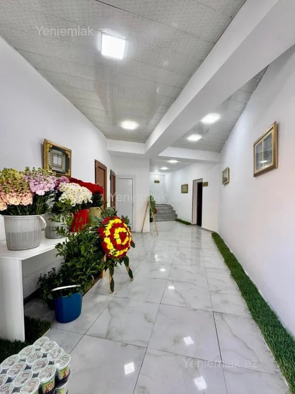 Satılır 5 otaqlı obyekt 380 m²