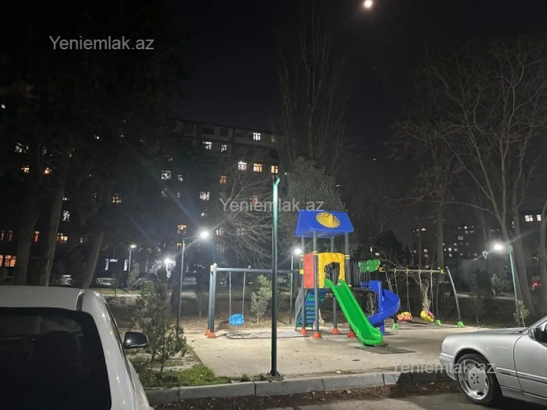 Satılır 2 otaqlı köhnə tikili 45 m²